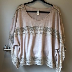 Free People lacey top!